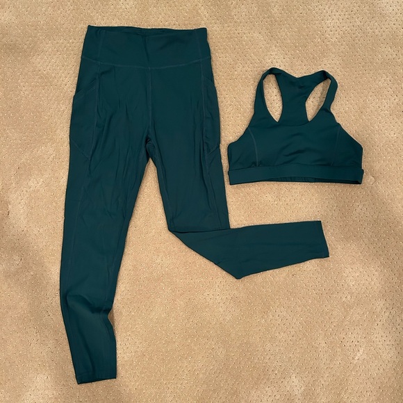 Teal Gianni Bini Workout Set - Picture 1 of 3